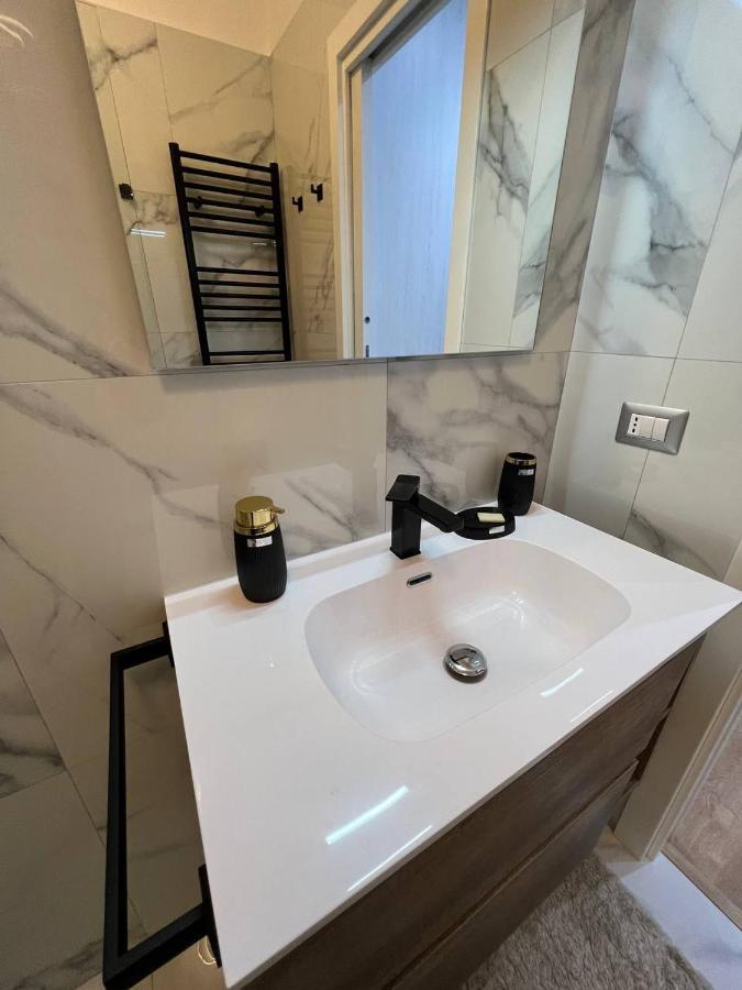 Luxury 23 * Napoli